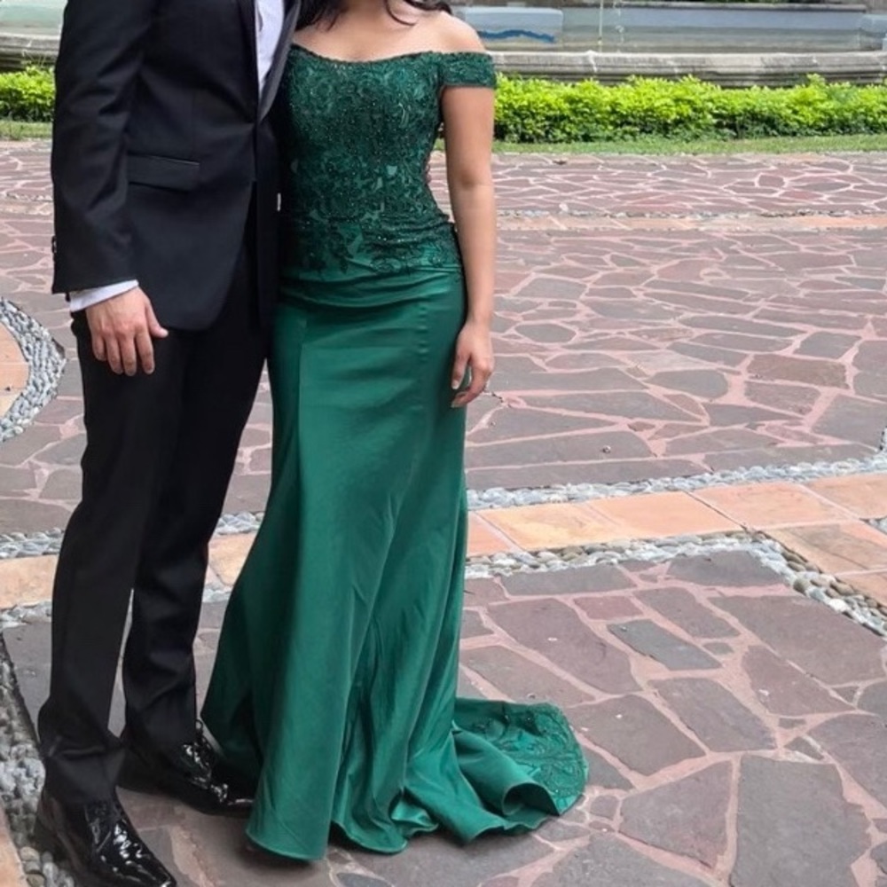 Green evening gown dress